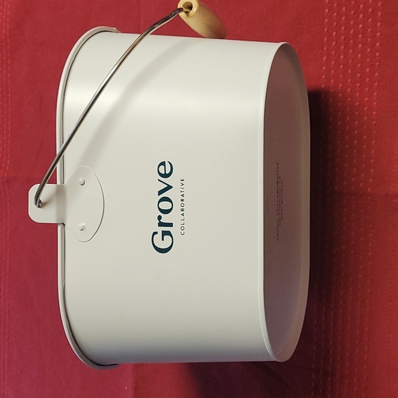 NWOT Grove Matte Cleaning Caddy - Picture 3 of 10